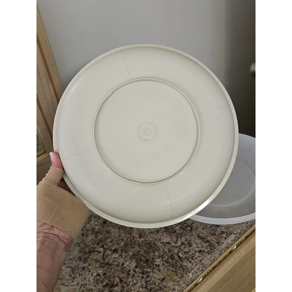 Tupperware very good